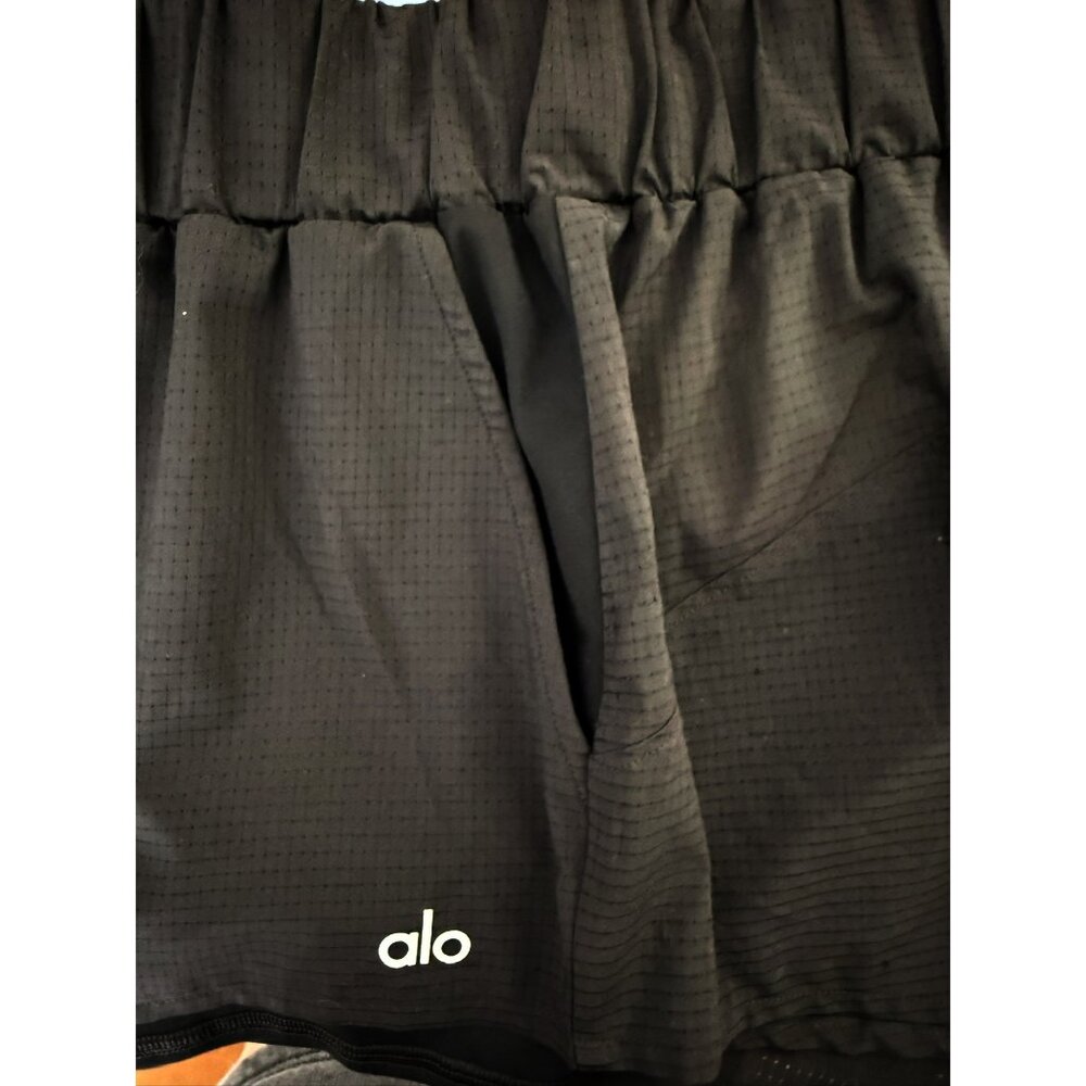 ALO Sport Star Short in Black S - Picture 10 of 11